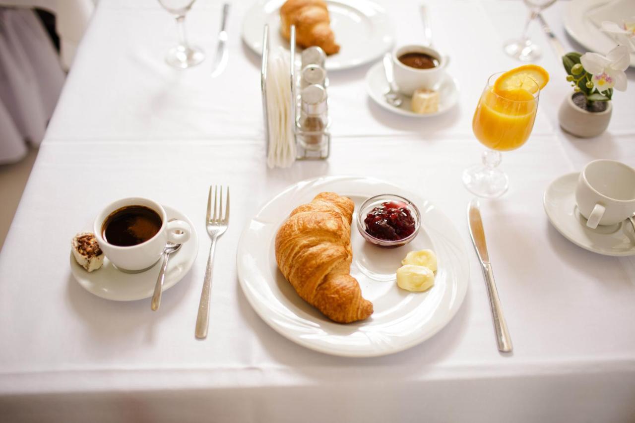 Hotel Vrbak Nd Novi Pazar Ngoại thất bức ảnh