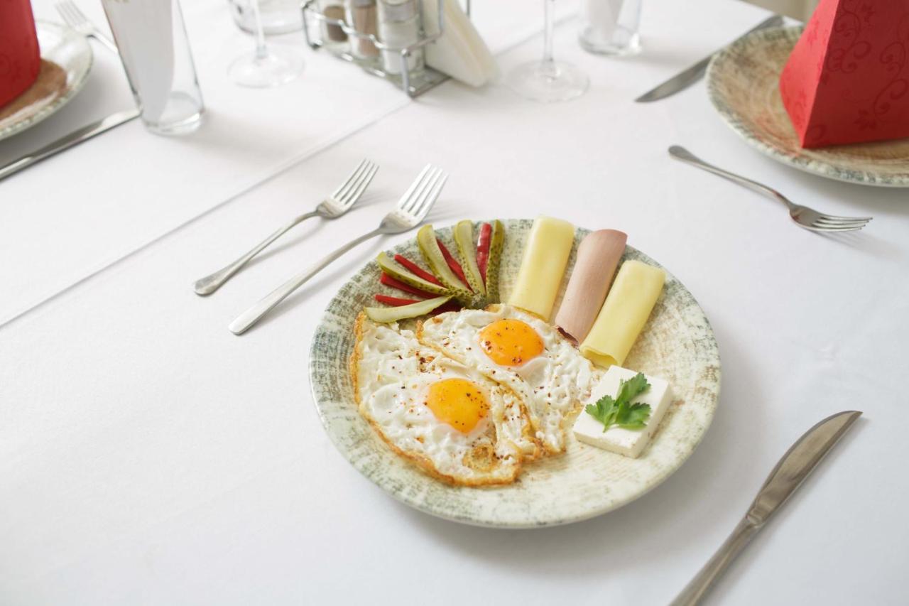 Hotel Vrbak Nd Novi Pazar Ngoại thất bức ảnh